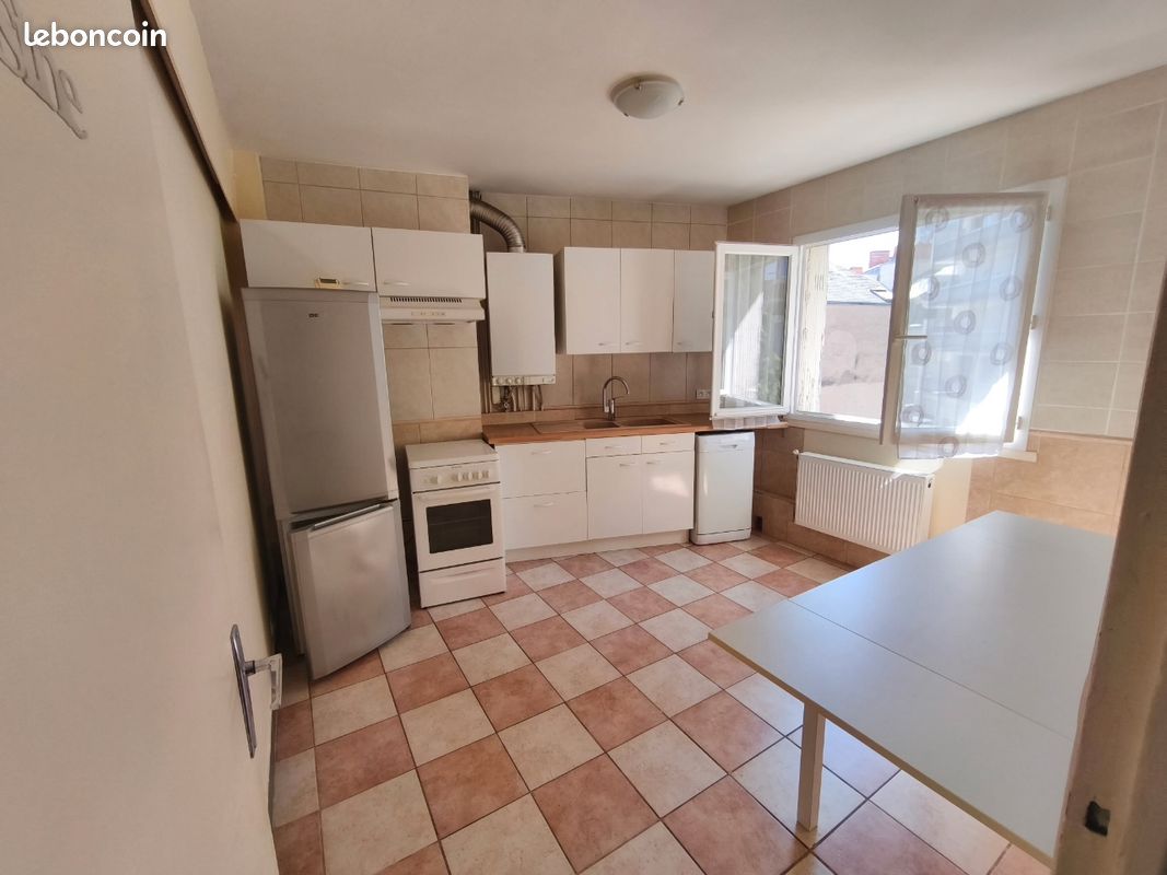 Appartement 3 pièces 78 m² · à Châteauroux · 78 m² · 880 €