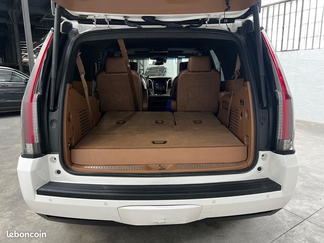 CADILLAC ESCALADE 6.2 V8 420 AWD Platinium 2017 (image 10)