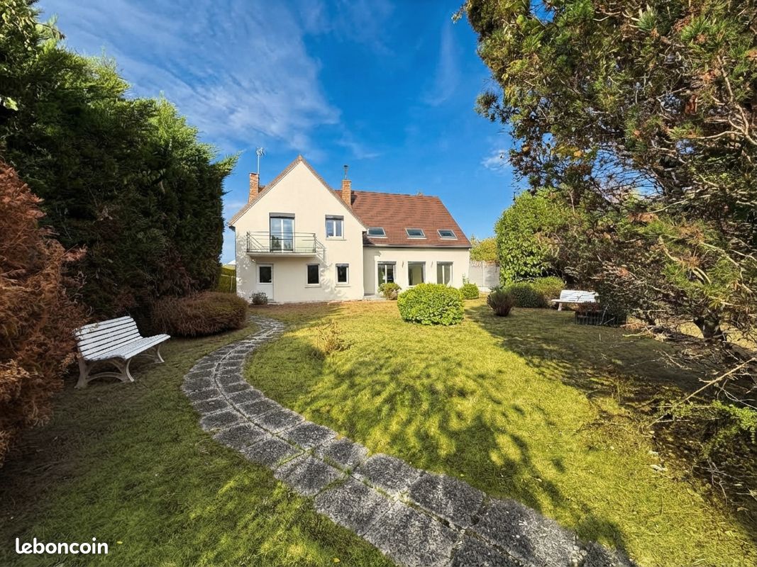 Maison 8 pièces 197 m² · à Cernay-la-Ville · 197 m² · 628 000 €