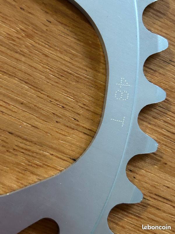 Stronglight plateau 48 dents BCD 130 (image 4)