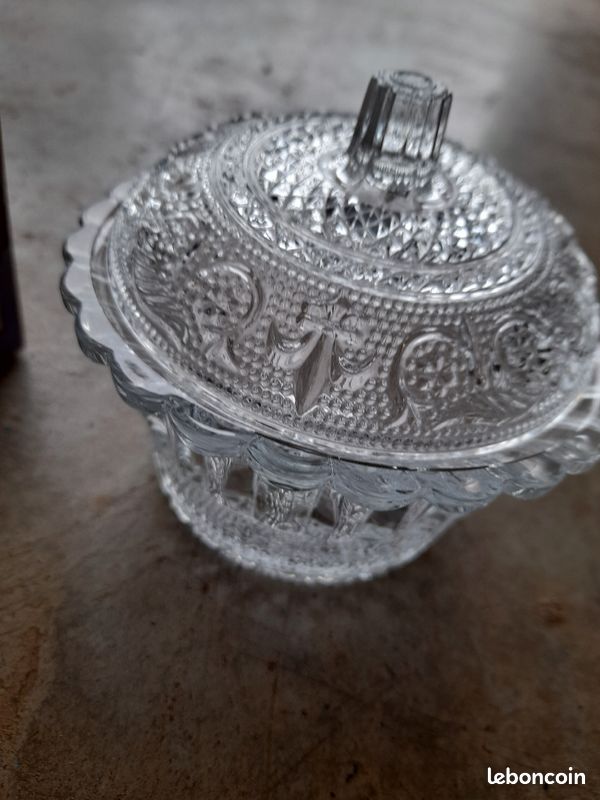 Sucrier ou bol en verre (image 1)