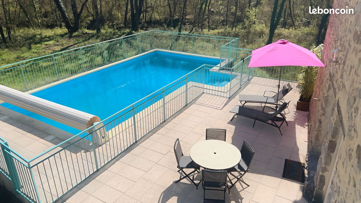 Gîte 3 personnes avec piscine en bordure des Cévennes (image 2)