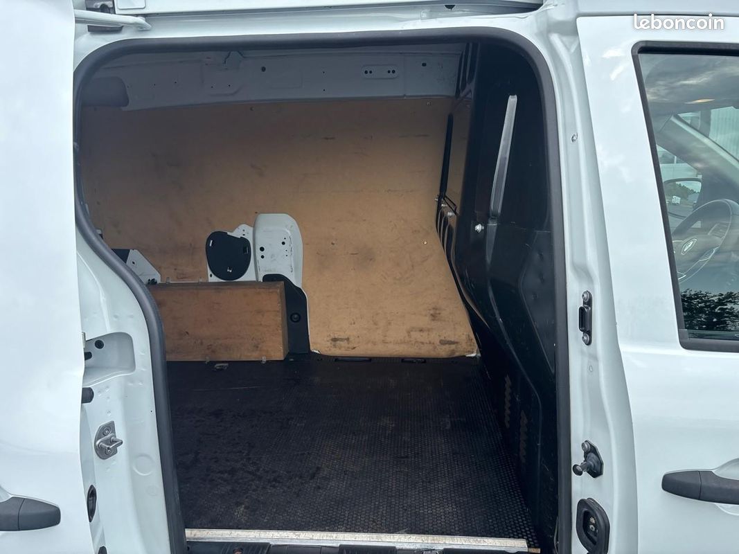 RENAULT EXPRESS 1.5 Blue dCi 95 II VAN FOURGON Confort (image 22)