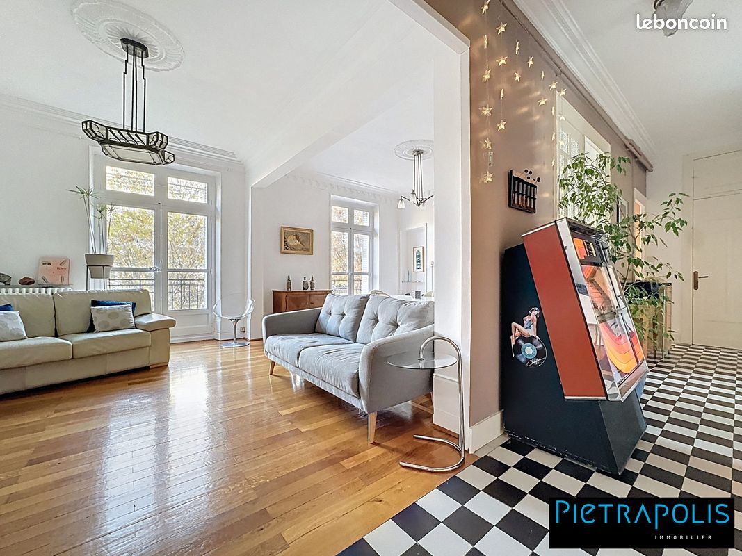 Appartement 7 pièces 165 m² · à Grenoble · 165 m² · 450 000 €