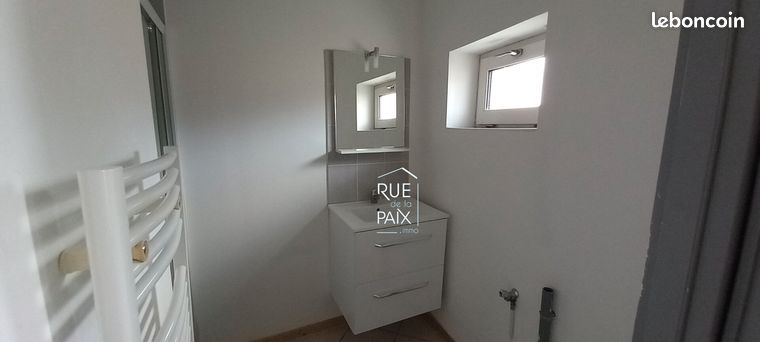 https://img.leboncoin.fr/api/v1/lbcpb1/images/22/2f/46/222f46c10b0f49cdf1debdd54308fe010455afe2.jpg?rule=ad-image