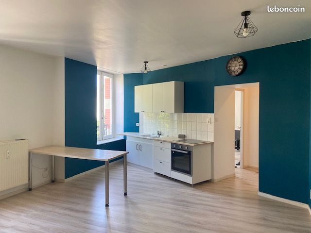Appartement 3 pièces 78 m² · à Contrexéville · 78 m² · 660 €
