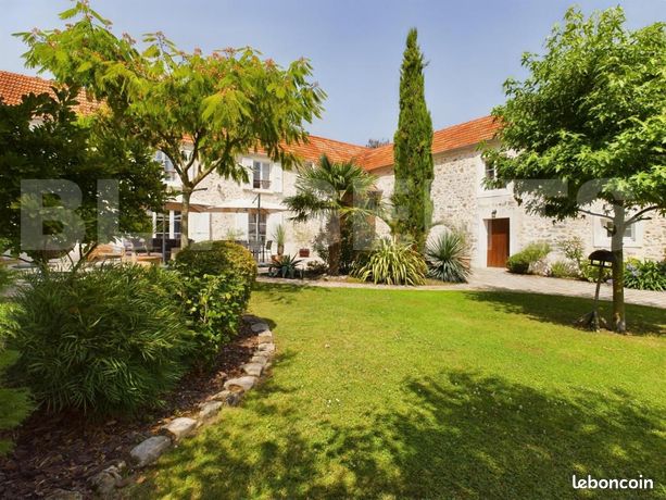 Ferme 9 pièces 294 m²