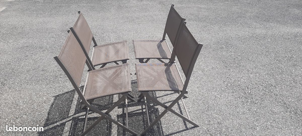 4 chaises pliantes (image 1)