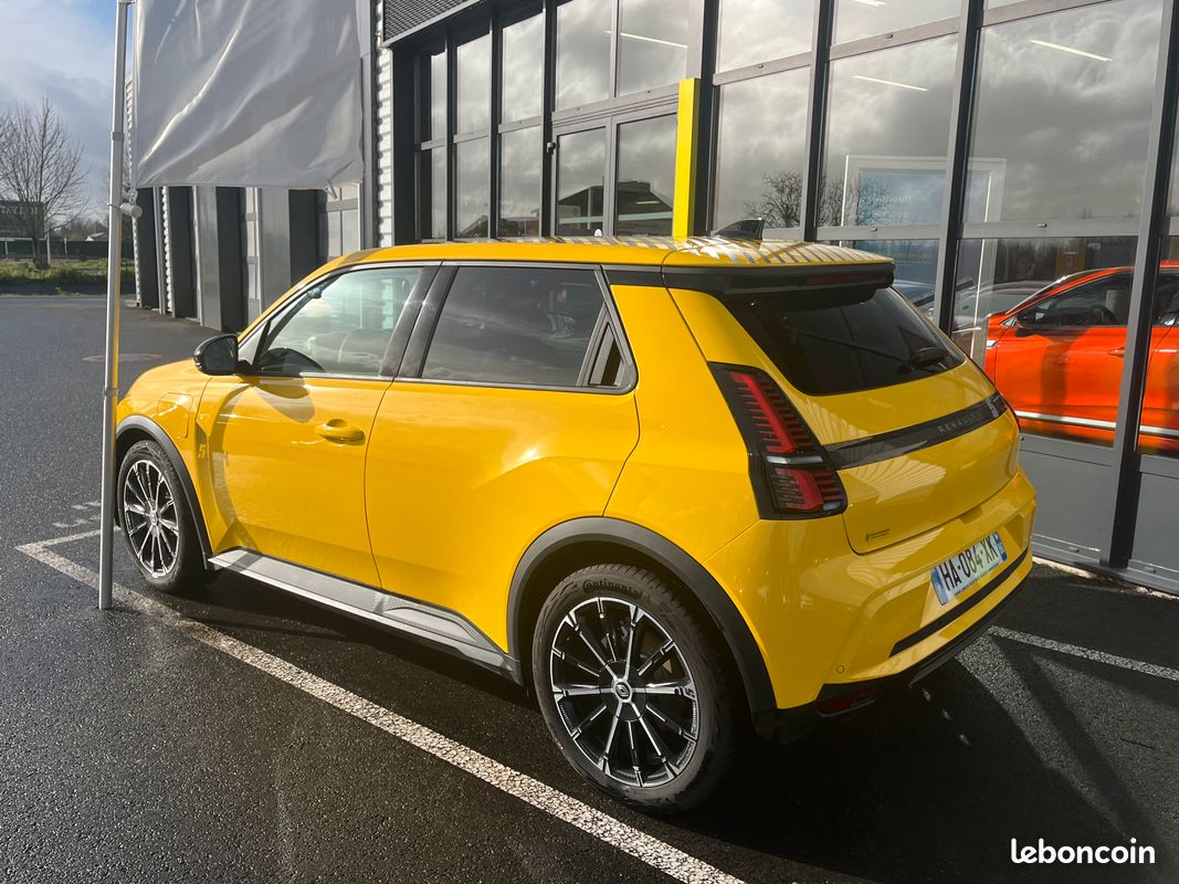Renault 5 e-tech techno 150ch autonomie confort (image 3)