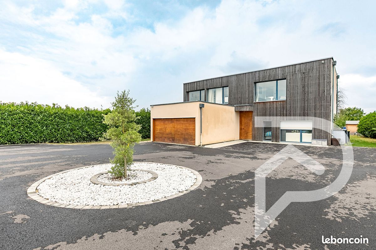 Maison 7 pièces 180 m² · à Compiègne · 180 m² · 529 000 €