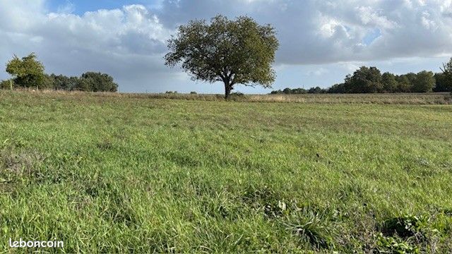 Terrain 500 m² · à Daignac · 70 500 €