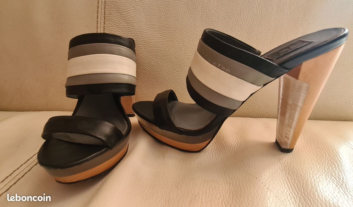 Mules Calvin Klein Talon Calvin Klein Mules En Cuir Turquoise