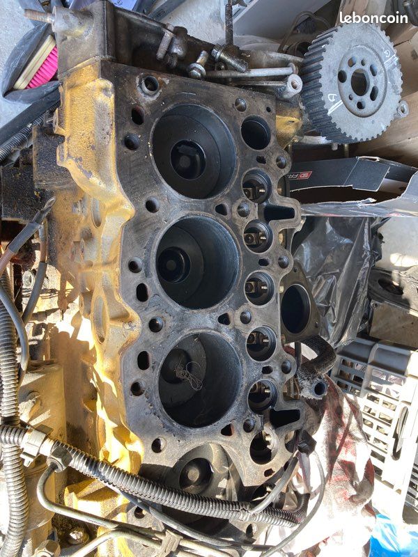 Bloc moteur 200Tdi (image 2)