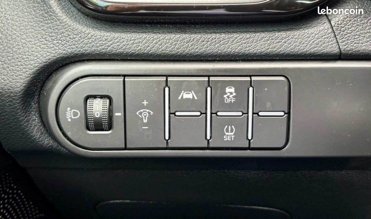 Kia ProCeed 1.5 T-GDi 160 ch DCT7 GT Line (image 15)