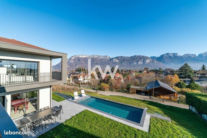 Villa 6 pièces 295 m²