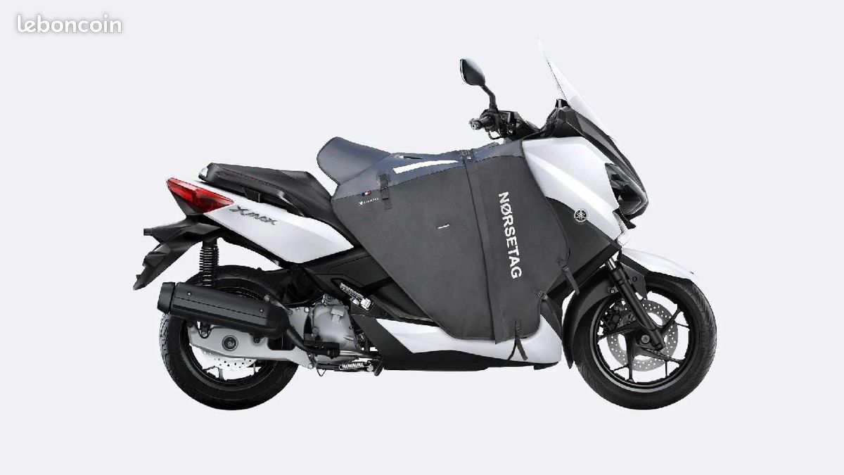 jupe scooter 125 couleur noir cuir