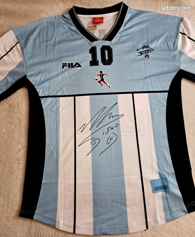 Diego Maradona - Maillot de témoignage officiel signé