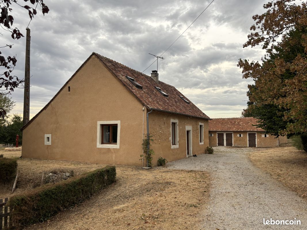 Maison 5 pièces 116 m² · à Tuffé Val de la Chéronne · 116 m² · 247 900 €