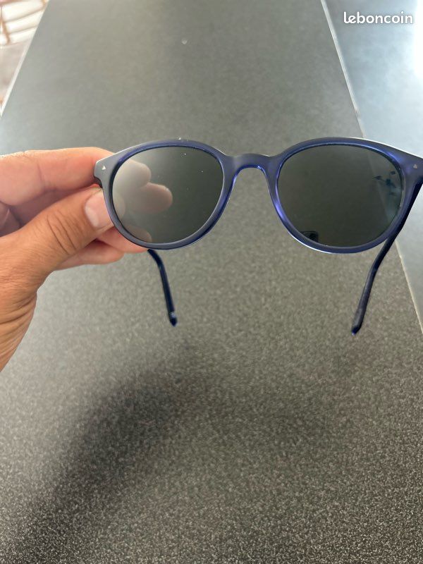 Lunette de soleil (image 2)