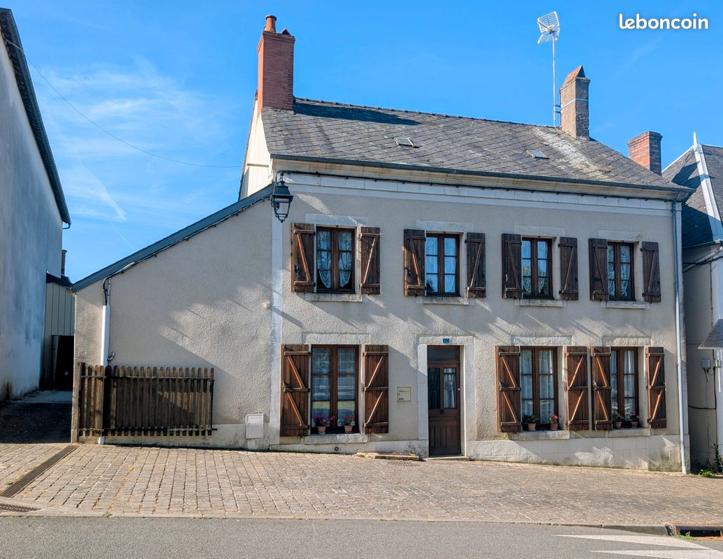 Maison 6 pièces 180 m² · à Menetou-Salon · 180 m² · 250 000 €