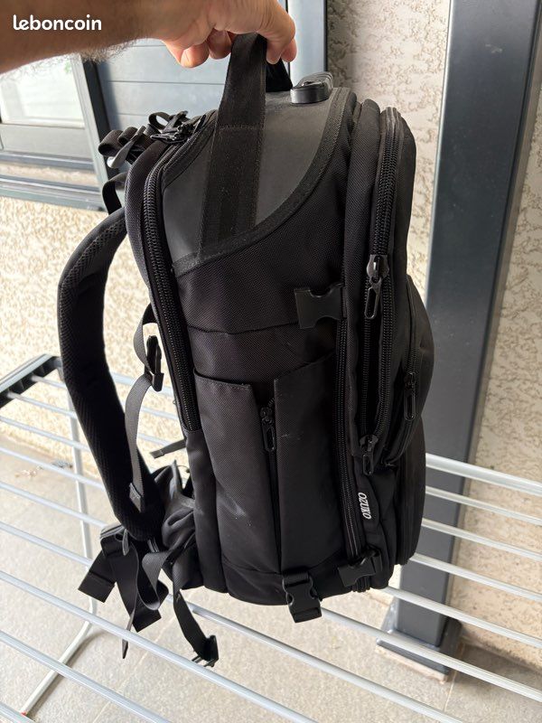 SAC A DOS PC PORTABLE COSMIC 17 NOIR : grossiste Sac à dos