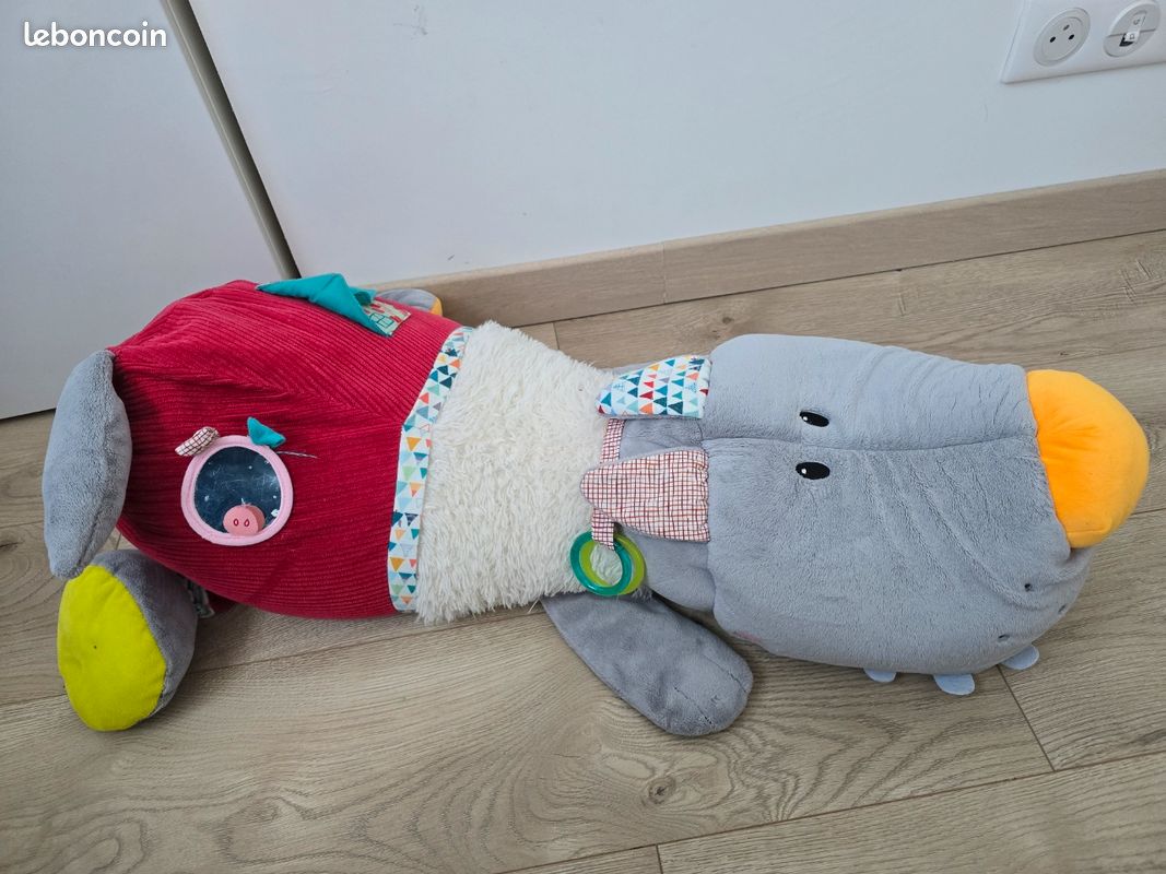Peluche activité géante Nicolas loup (image 1)