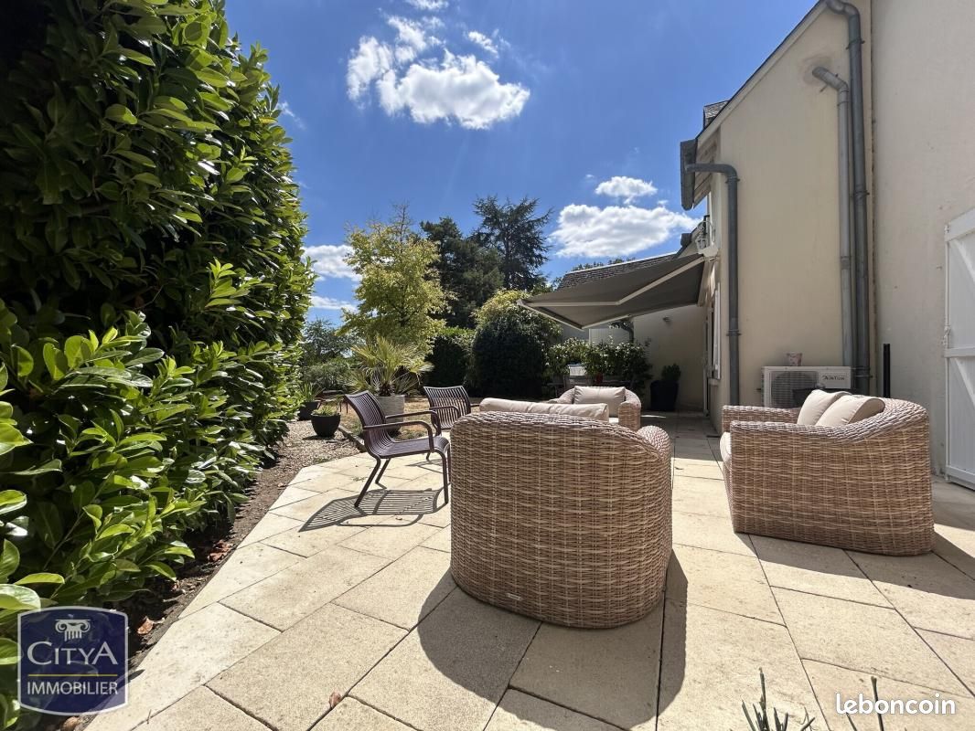 Maison 5 pièces 207 m² · à Blois · 207 m² · 482 000 €