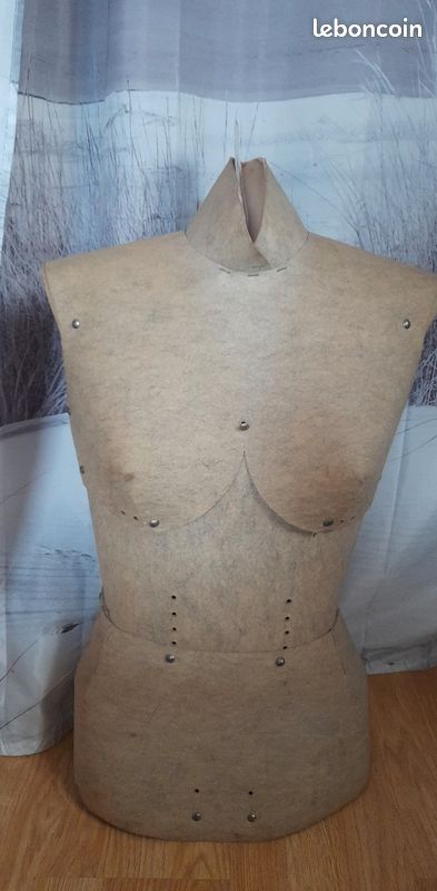 Buste de couturiere ajustable (image 1)