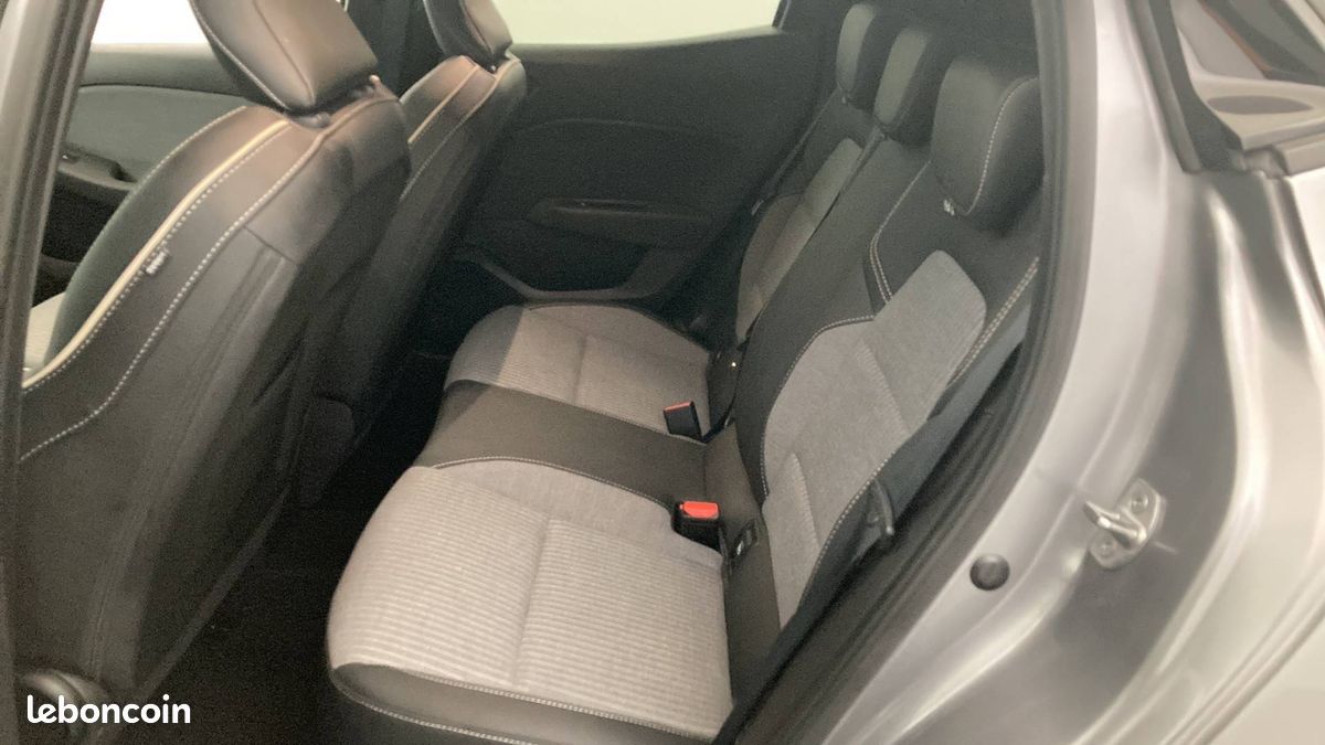 Renault clio tce 90 ch gsr2 techno (image 11)