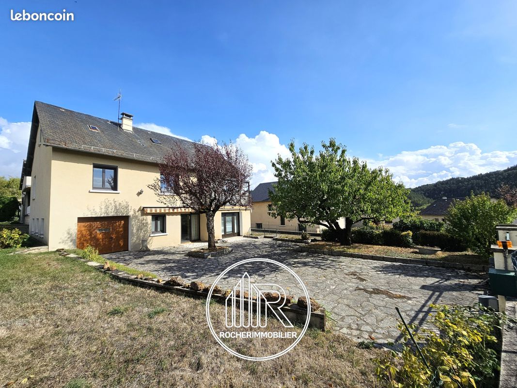 Maison 7 pièces 149 m² · à Bourgs sur Colagne · 149 m² · 239 000 €