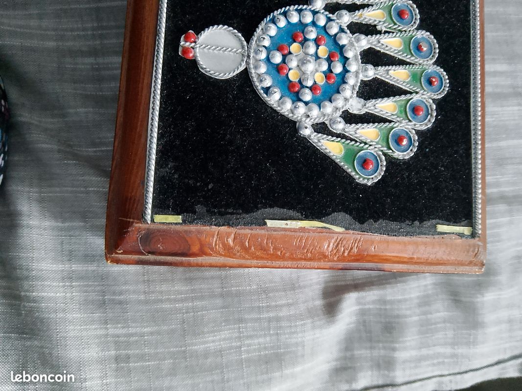 Belle Boîte En Bois Kabyle D'Algérie - Idéale Pour Bonbons Ou Bijoux, Pièce Authentique