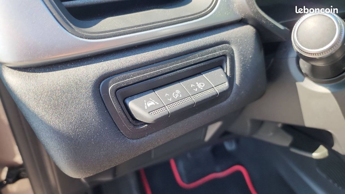 Renault Captur 1.5 Blue dCi 115 EDC7 Business (image 13)