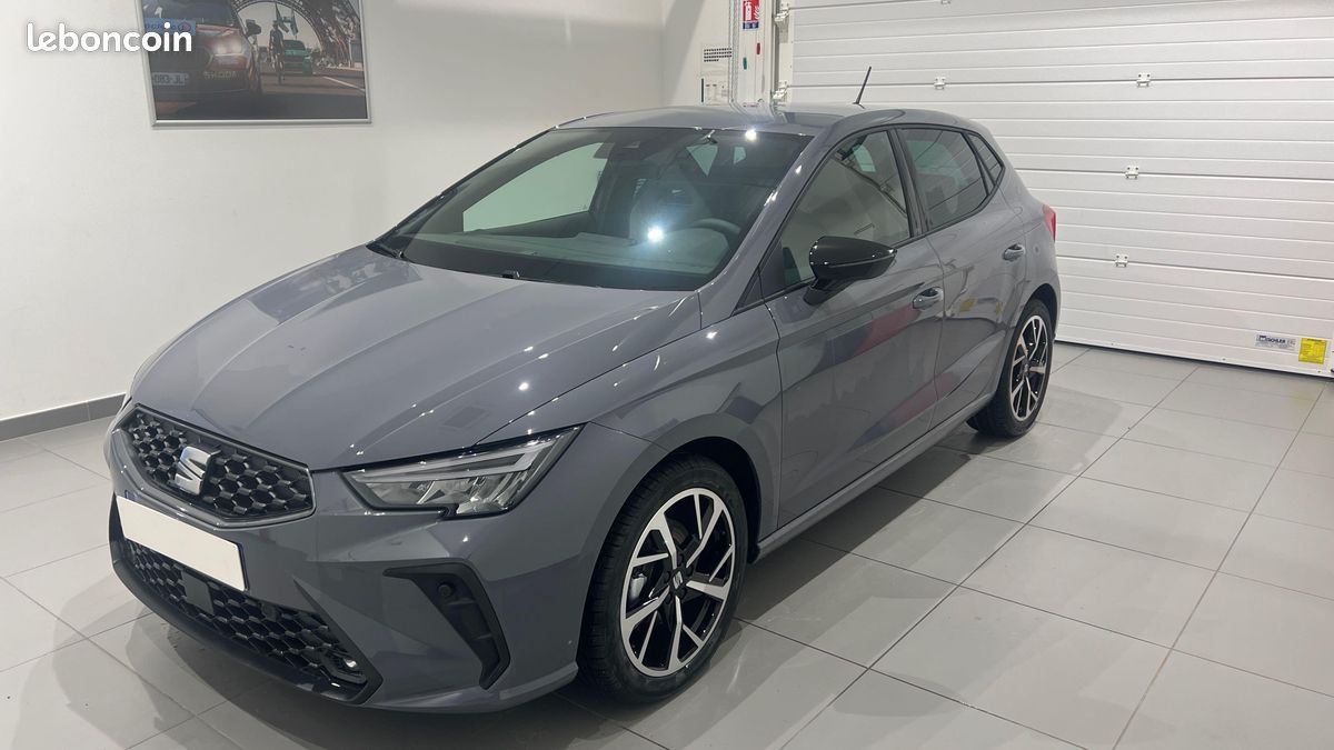 SEAT Ibiza 1.0 TSI 115 ch Start/Stop DSG7 FR (image 1)