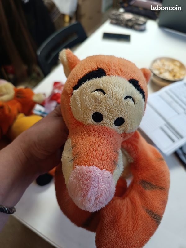 Peluche tigrou de winnie l'ourson (image 3)