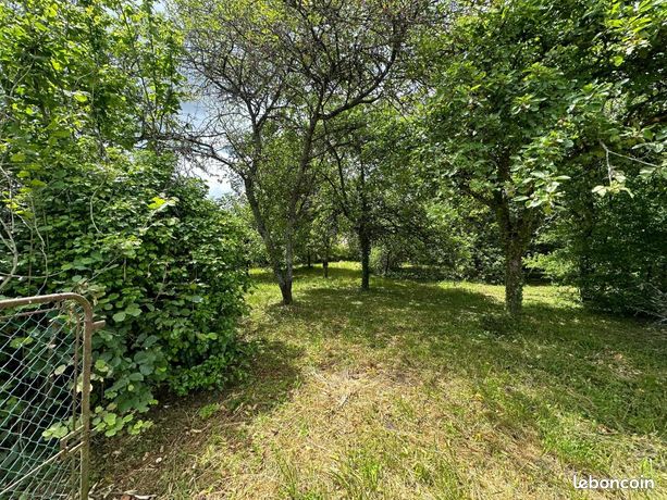 Terrain 956 m² Mont Saint Pere