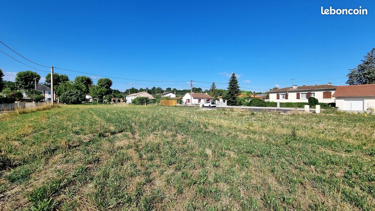 Terrain 720 m² · à Saverdun · 62 000 €