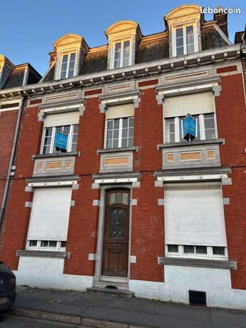 Maison 8 pièces 275 m²