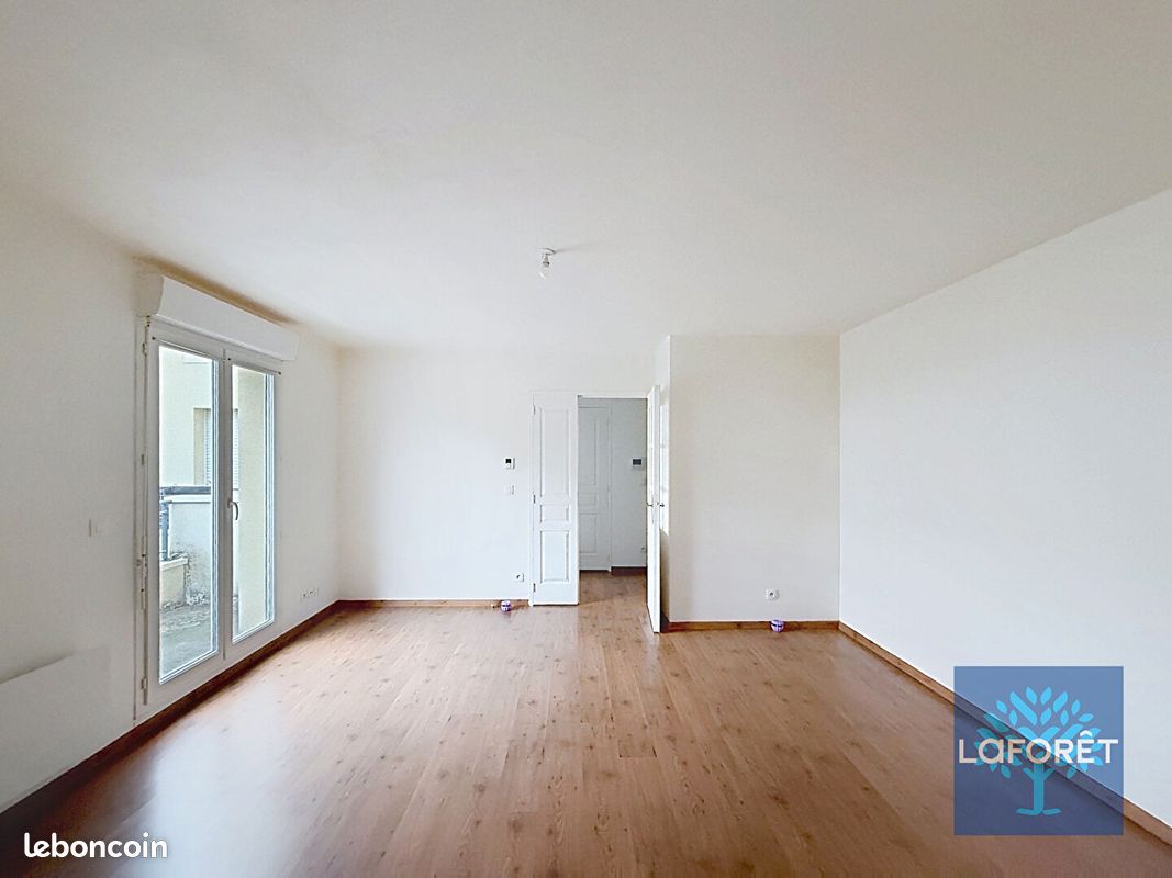 Appartement 2 pièces 45 m² · à Cerny · 45 m² · 159 000 €