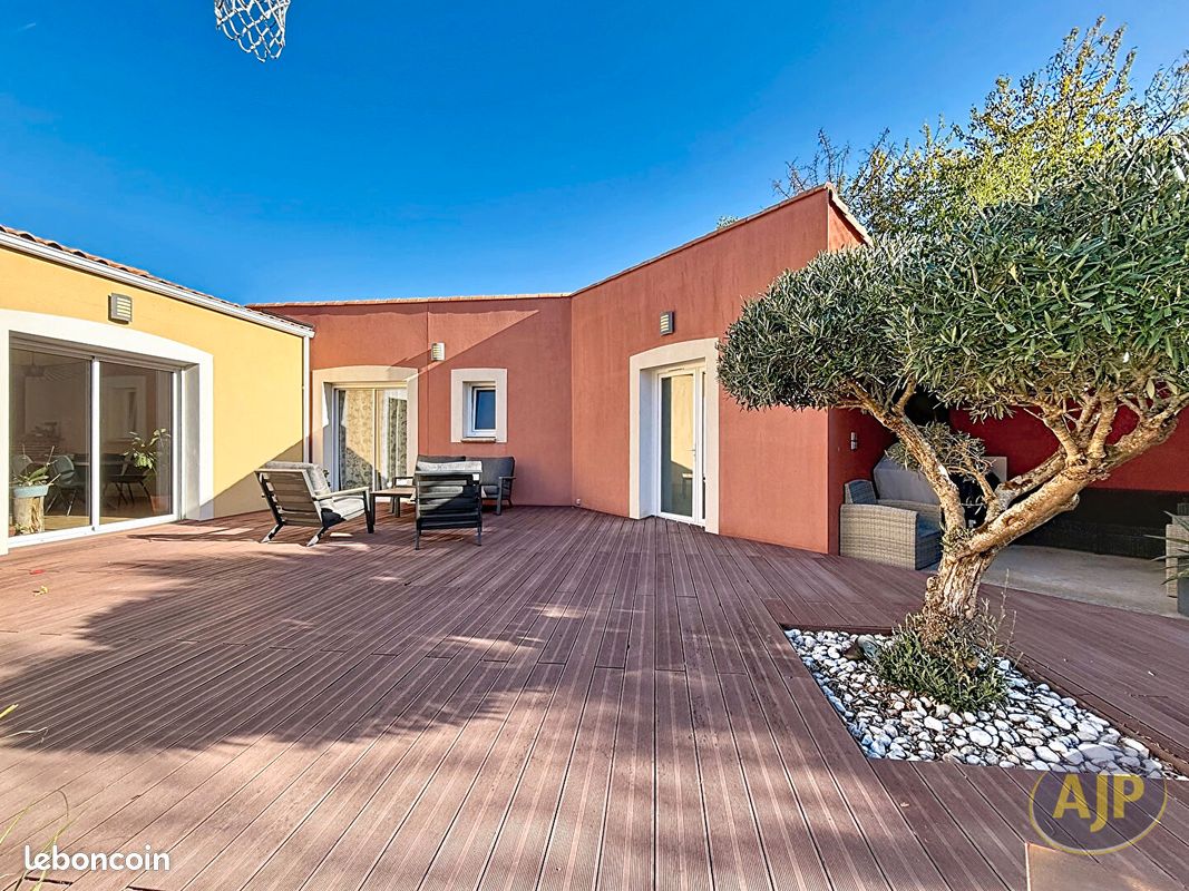 Maison 6 pièces 141 m² · à Sainte-Pazanne · 141 m² · 395 200 €