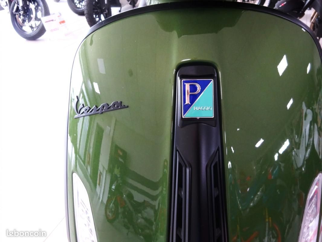 Vespa 125 SPRINT S VERT / 600 Euros D'ACCESSOIRES D'ORIG (image 7)