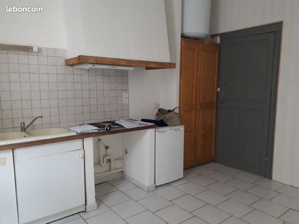 Appartement 1 pièce 27 m² · à Saint-Girons · 27 m² · 470 €/mois