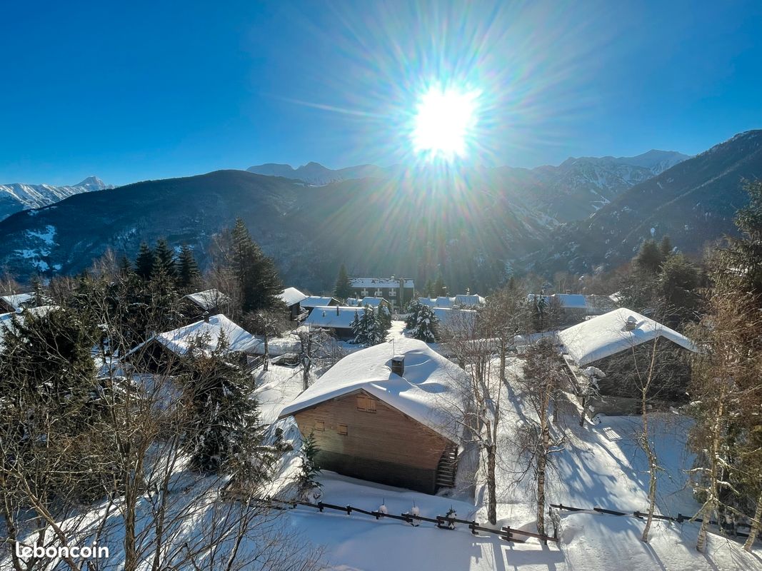 Appartement Triplex 60 m² – Vue imprenable sur les Pyrénées – Pied de piste Bonascre (image 2)