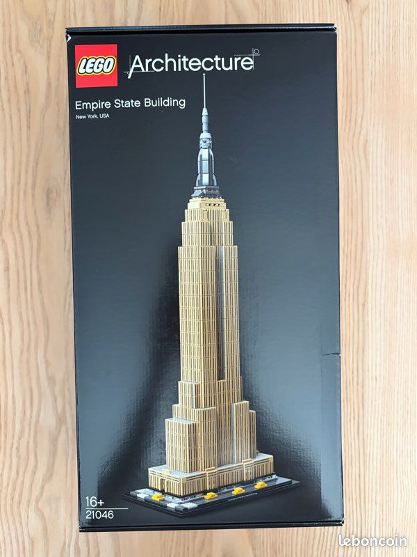 LEGO Architecture 21046 Empire State Building (image 11)