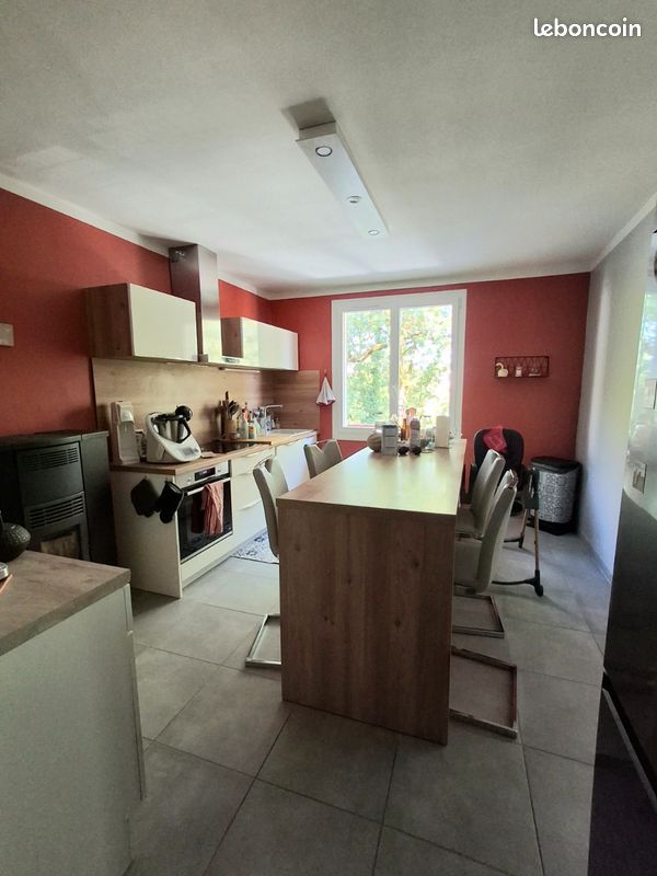 Appartement 3 pièces 80 m² · à Champagnole · 80 m² · 145 000 €