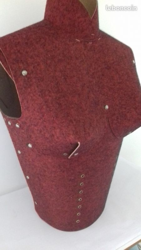 Buste de couture (image 2)