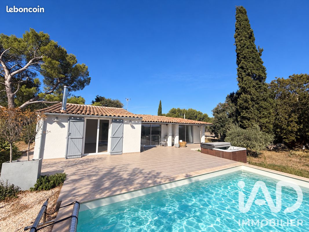 Maison 4 pièces 92 m² · à Nîmes · 92 m² · 1 120 €/mois