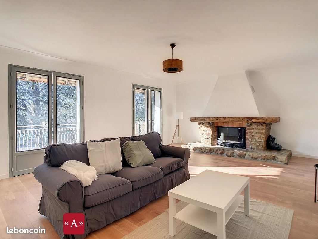 Appartement 4 pièces 133 m² · à Saint-Sulpice-la-Pointe · 133 m² · 933 €/mois