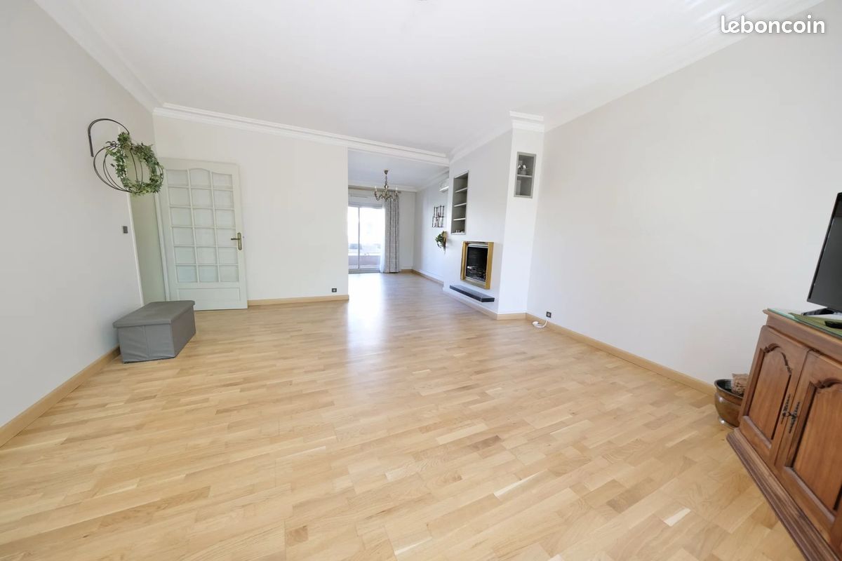 Appartement 5 pièces 105 m² · à Lyon · 105 m² · 369 000 €