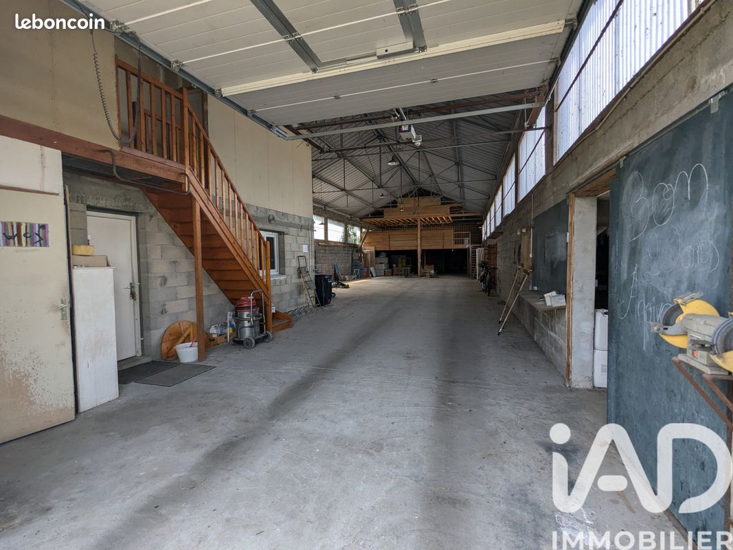 Propriété 8 pièces 200 m² (image 18)