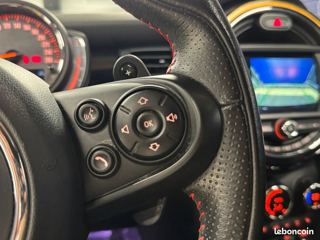 MINI Cooper S 2.0L 192ch Edition Greenwich - Toit ouvrant - Suivi complet - Bande blanche Fournie neuve - 2020 (image 18)
